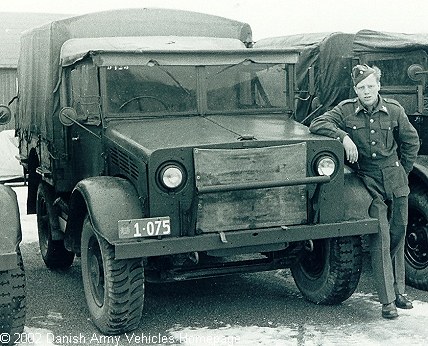 Bedford MWD, 4 x 2, 12 V (Rear view, left side)