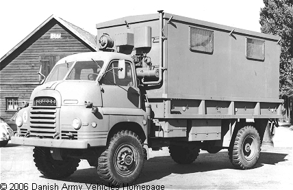 Bedford RLC, 4 x 4, 12 V (Front view, left side)