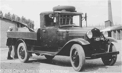 Ford A 1.5 ton truck, 4 x 2, (Front view, left side)