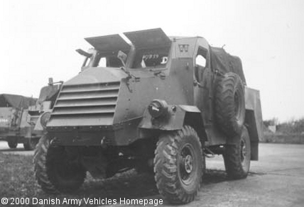 M6 Otter, 4 x 4, 6V (Front view, left side)