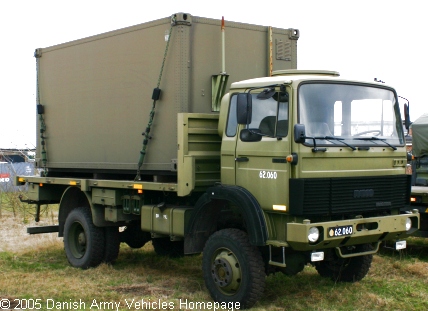 Magirus 110 - 17  (Front view, right side)