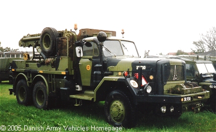 Magirus Deutz 250D25AS, 6 x 6, 24 V, D (Front view, right side)