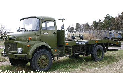 Mercedes LA911/36, 4 x 4, 24V, D (Side view, left side)