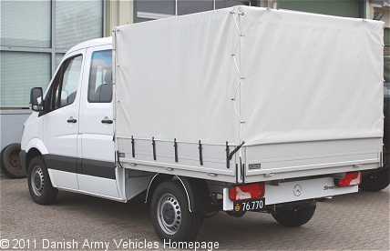 Mercedes 210 "Sprinter", 4 x 2, 12V, D (Rear view, left side)